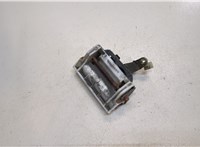  Ручка крышки багажника Mitsubishi Pajero / Montero 2000-2006 9234057 #2