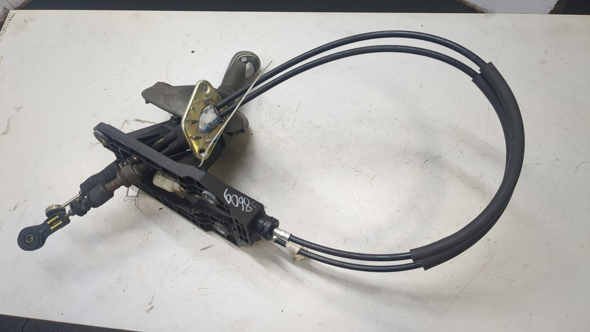 Кулиса МКПП / АКПП