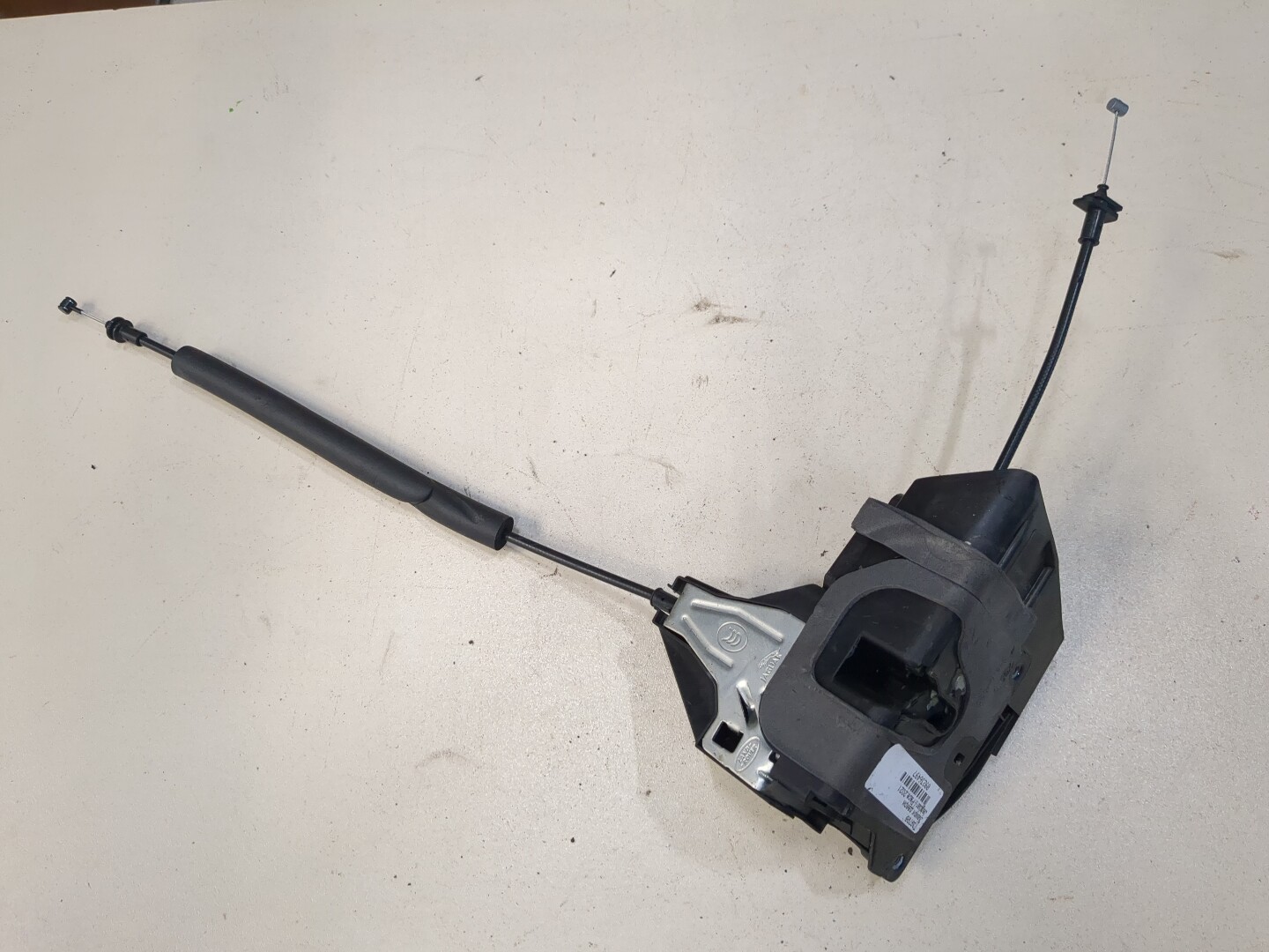 Замок двери задней правой