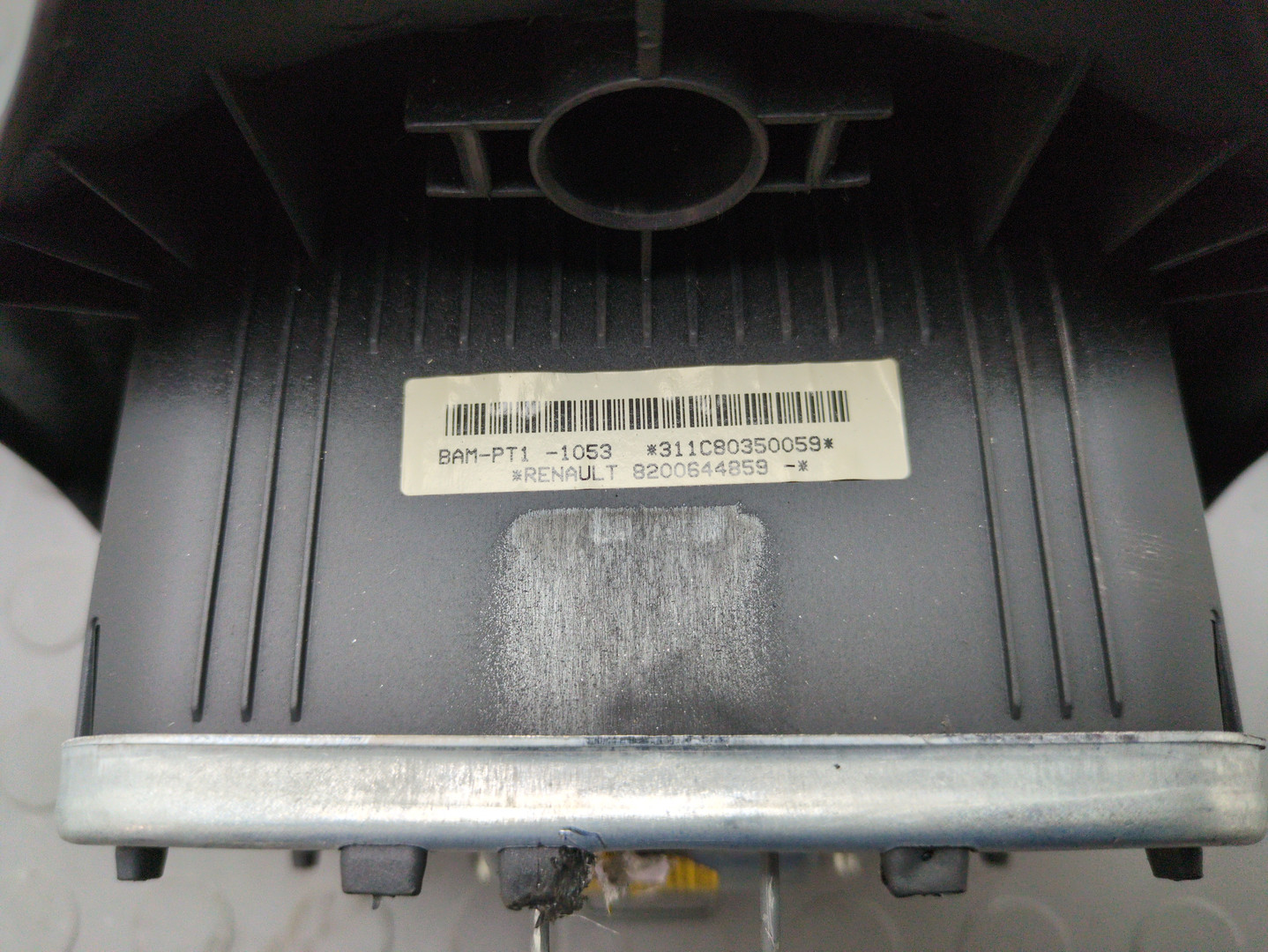 Подушка безопасности в рулевое колесо