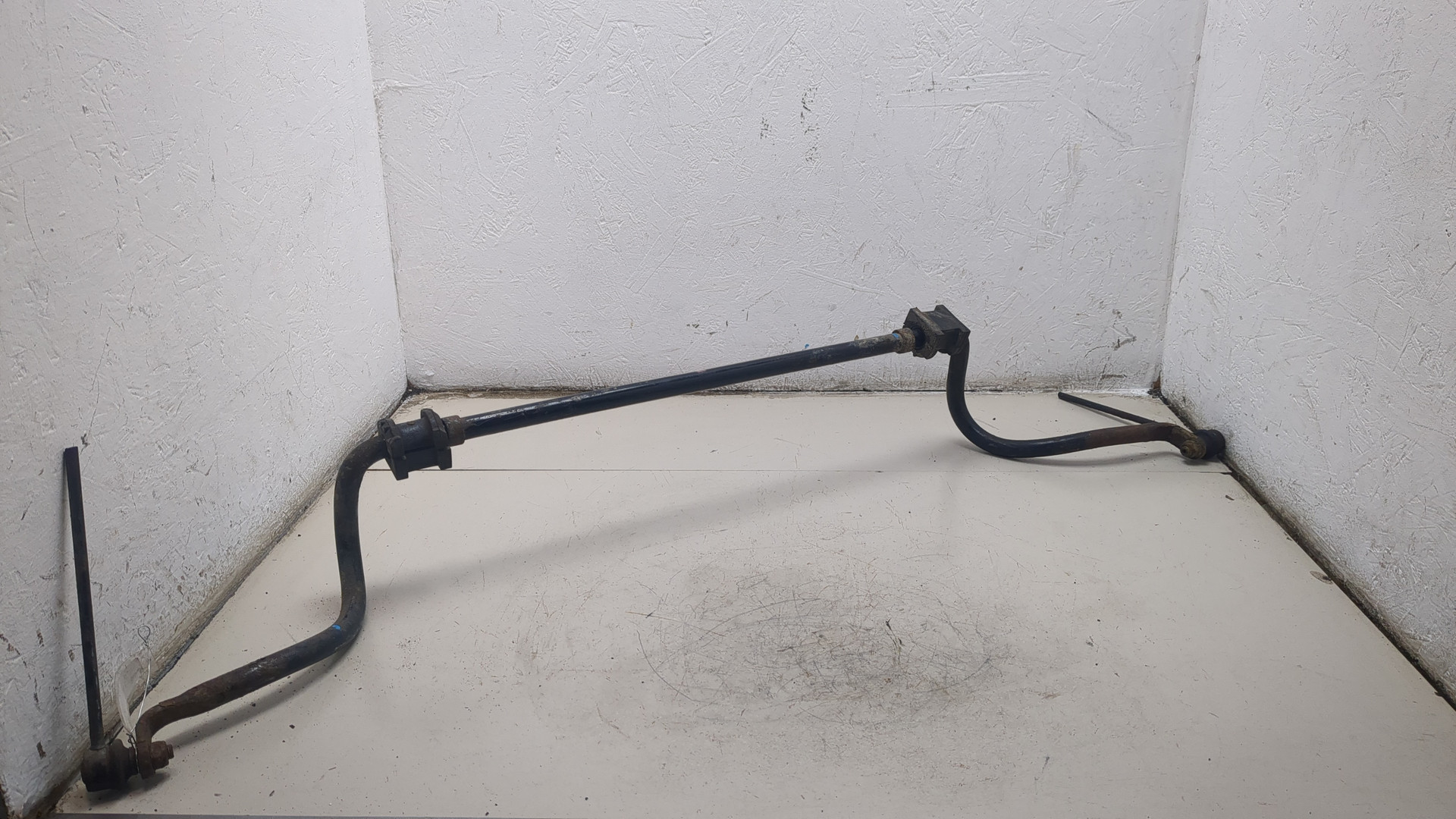 Стабилизатор передний