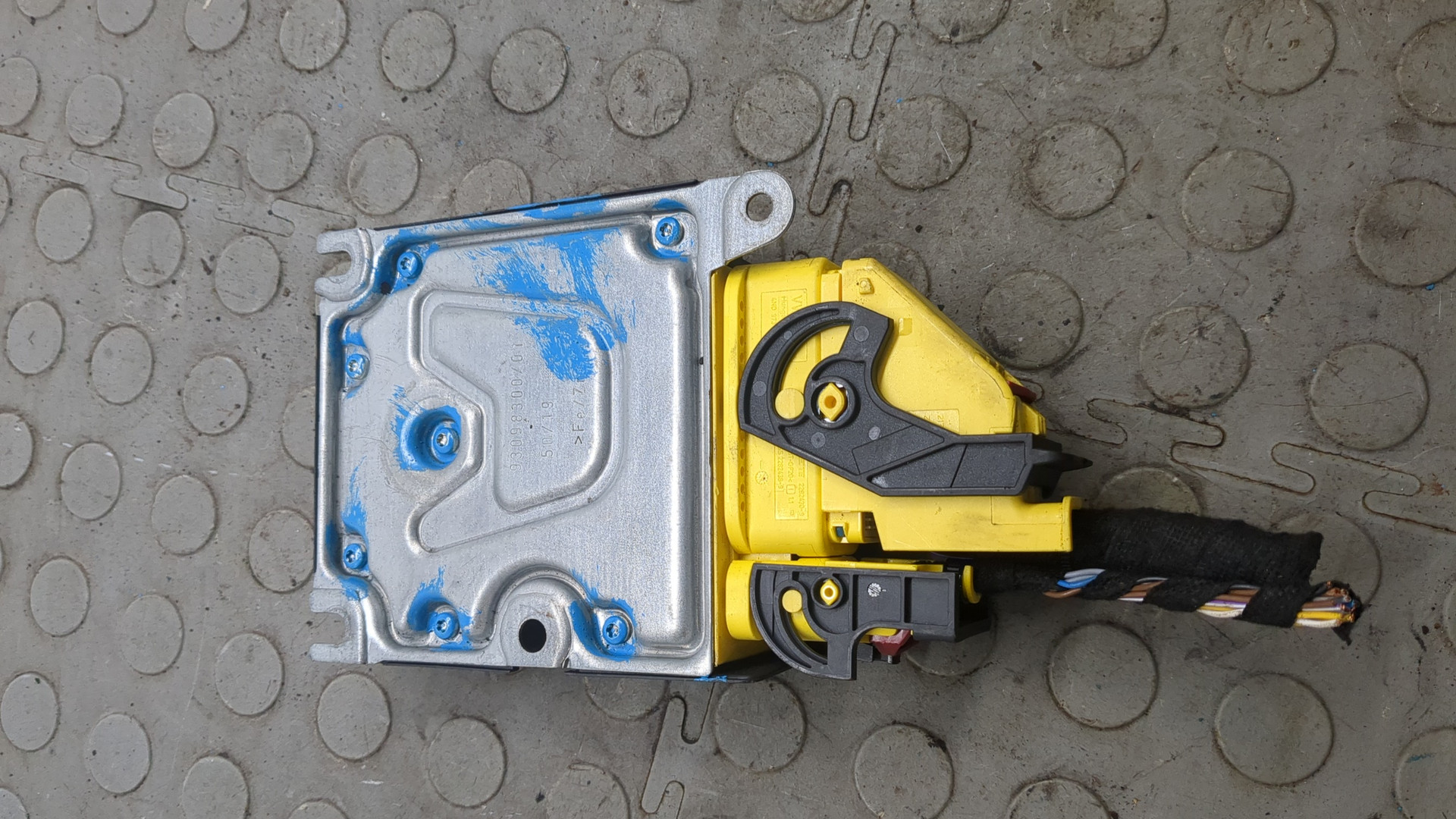 Блок управления подушек безопасности (AIR BAG)