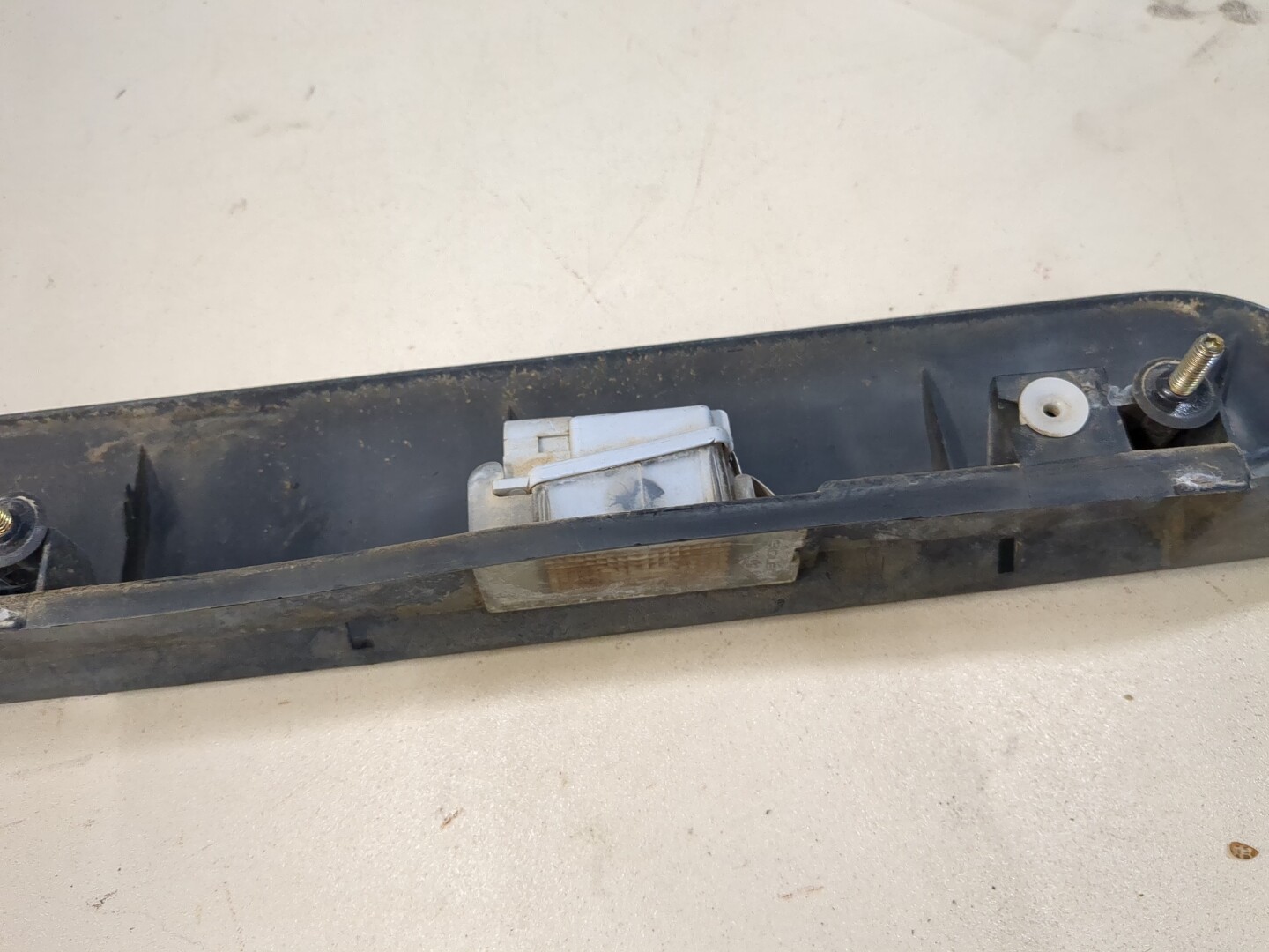 Фонарь подсветки номера