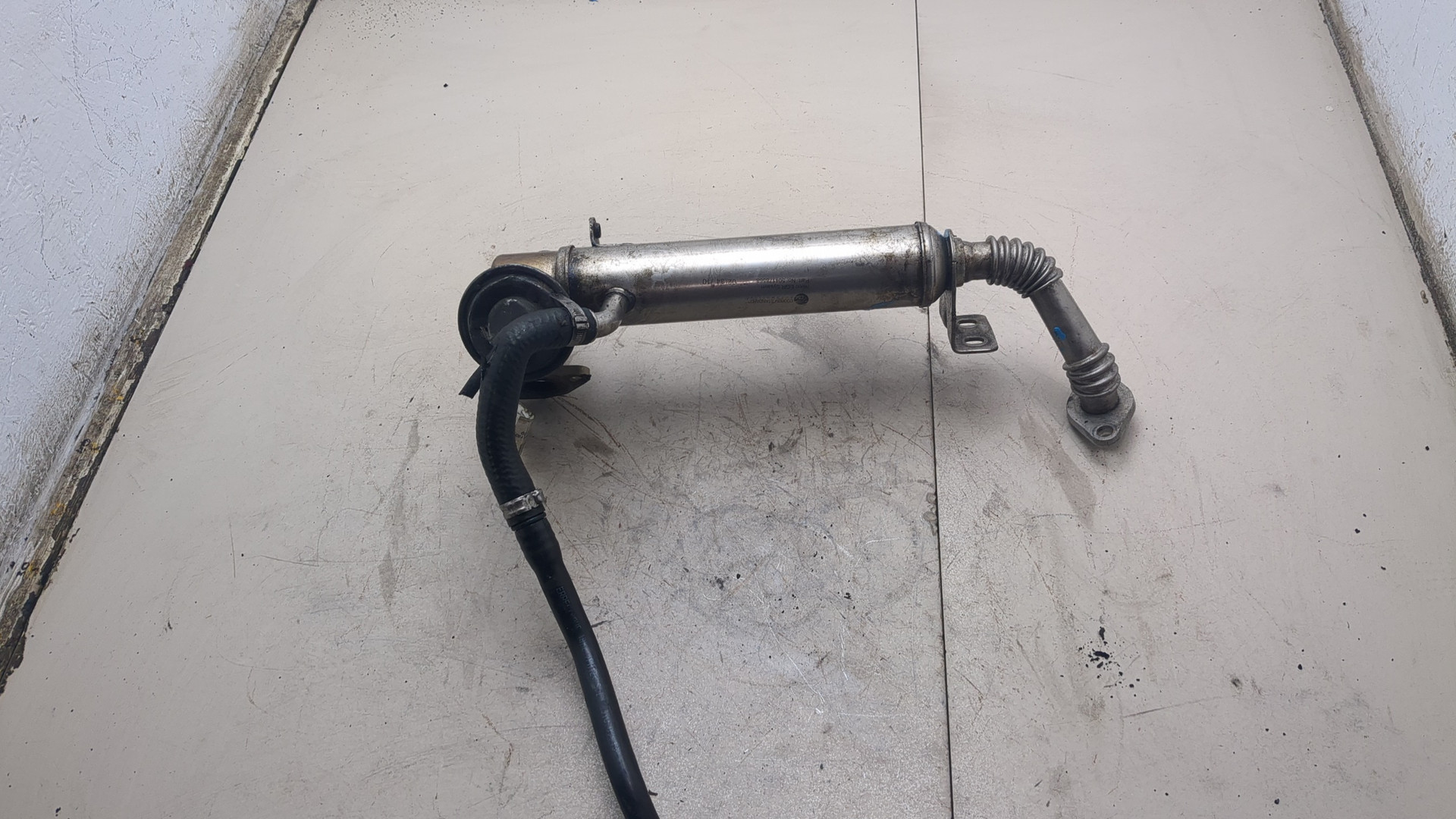 Тройник вентиляции картерных газов