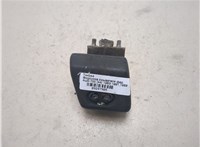 8D0955987, 8D0955988 Форсунка омывателя фар Audi 100 (44) 1982-1991 9297905 #4