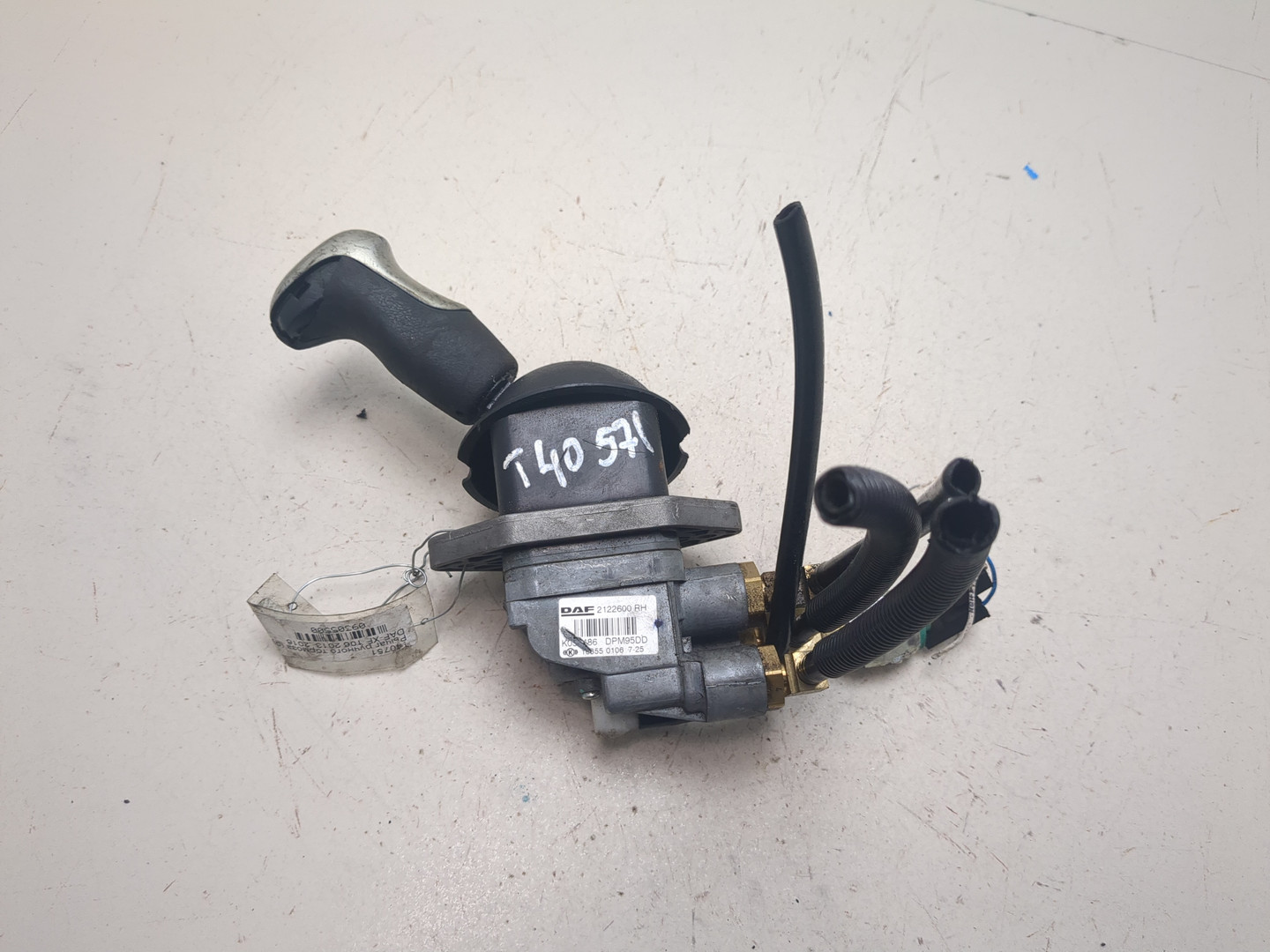 Кран ручного тормоза