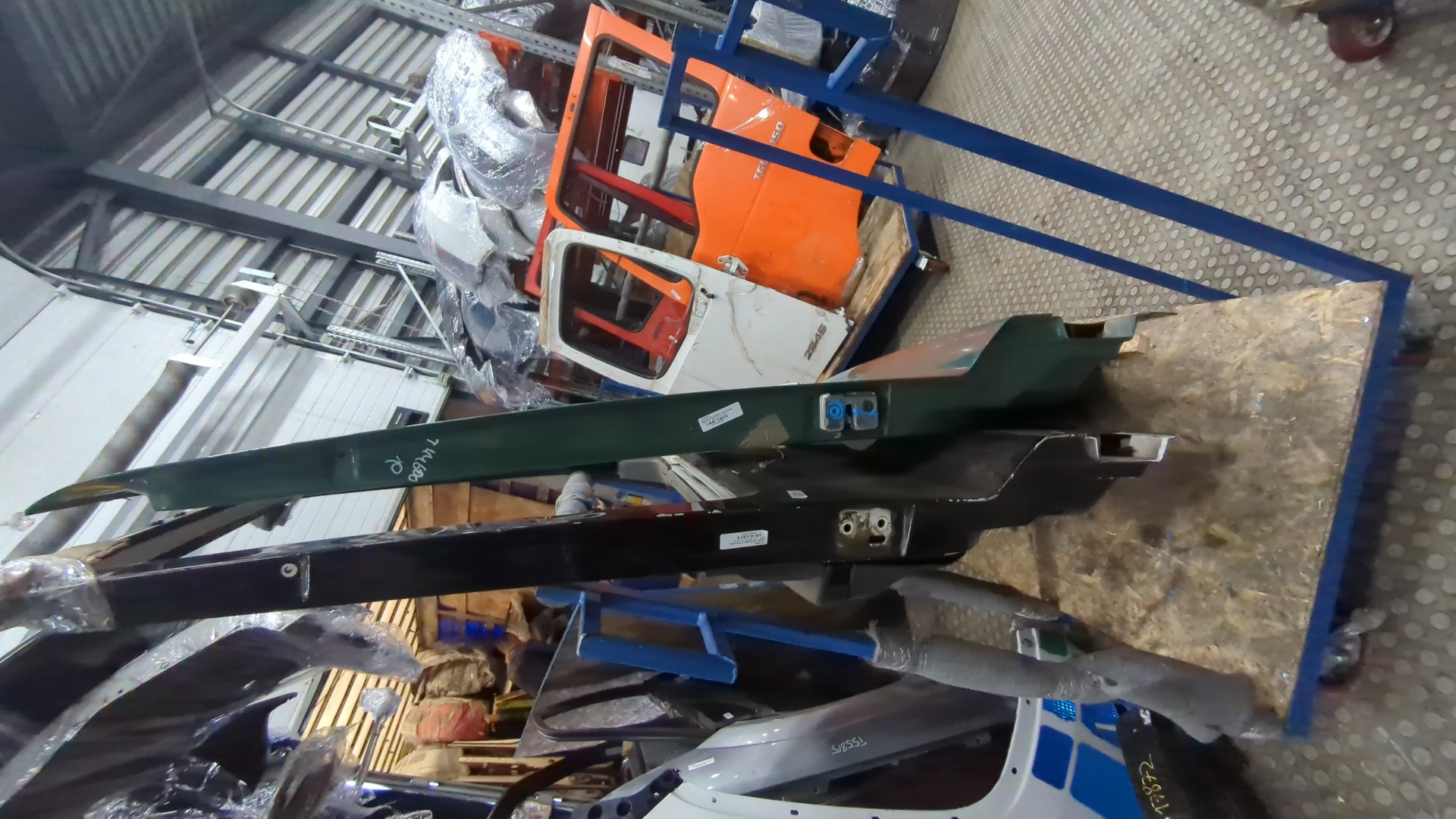 Дверь передняя правая