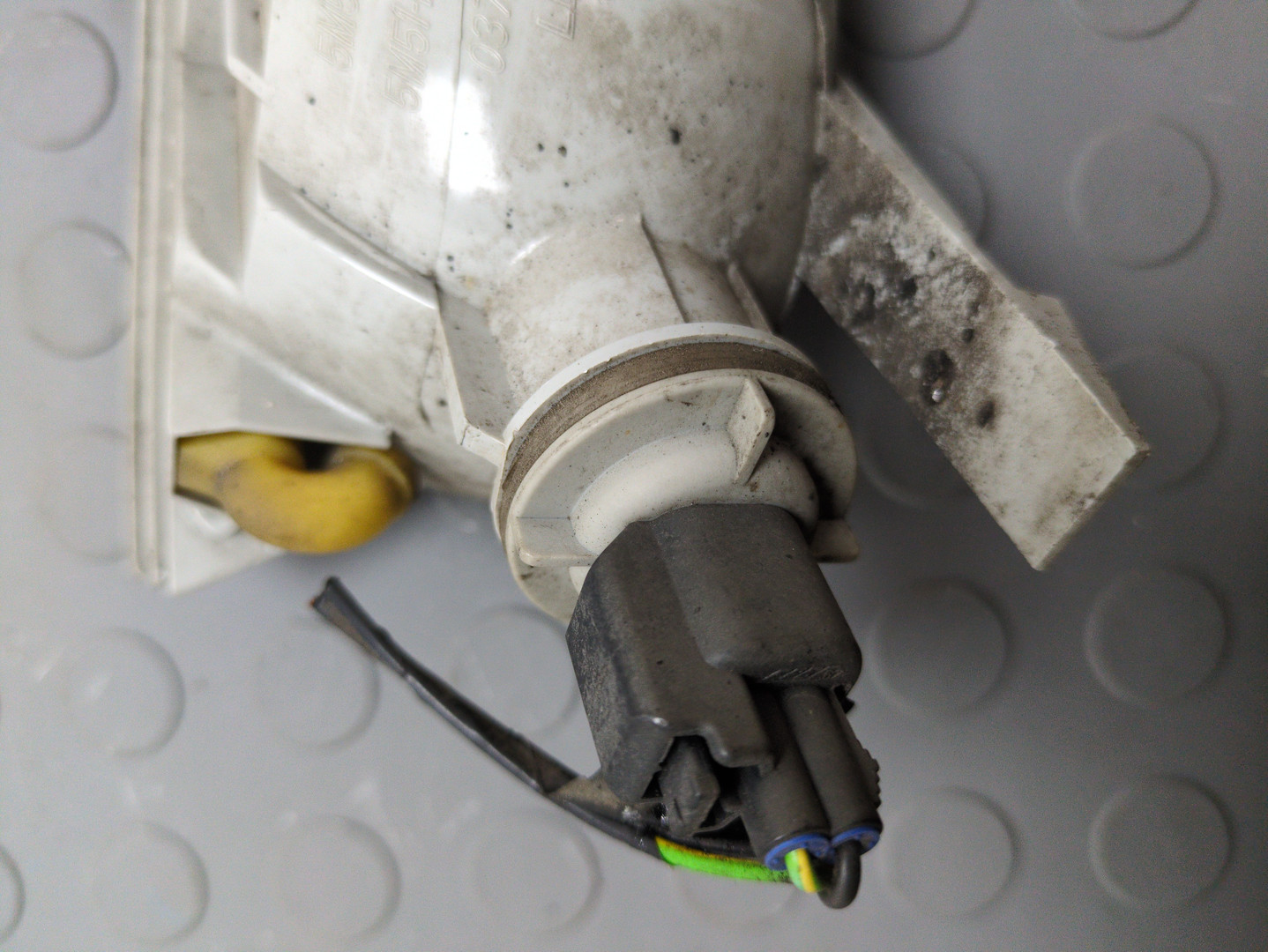 Фара противотуманная правая