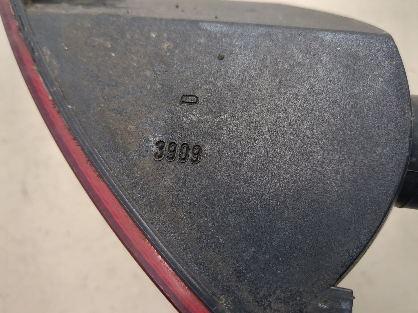 Фара противотуманная левая