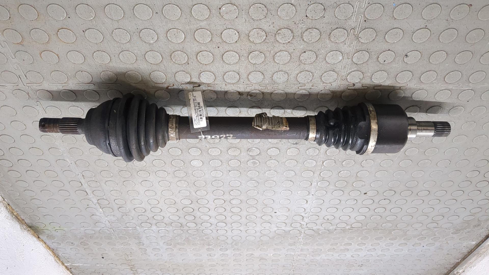 Полуось передняя левая