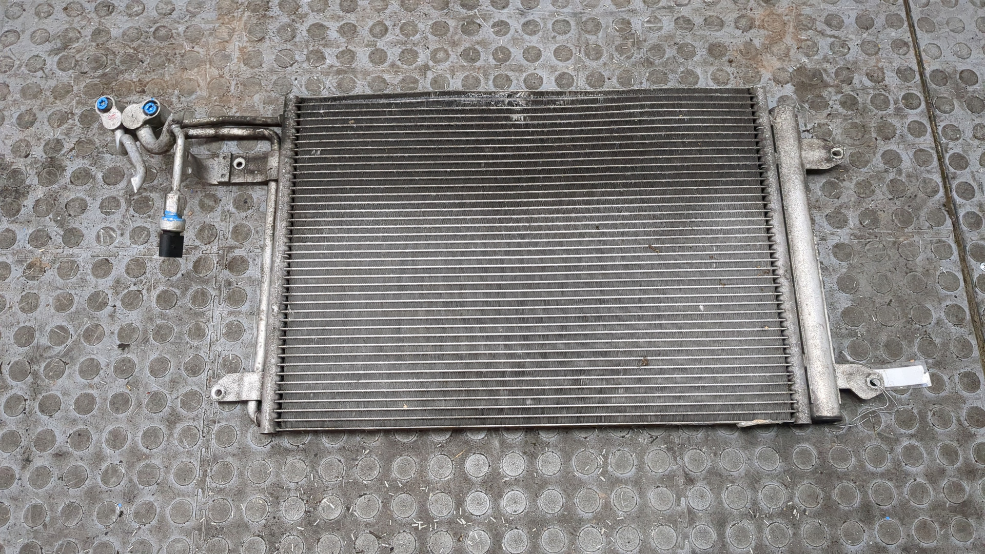 Радиатор кондиционера / конденсер
