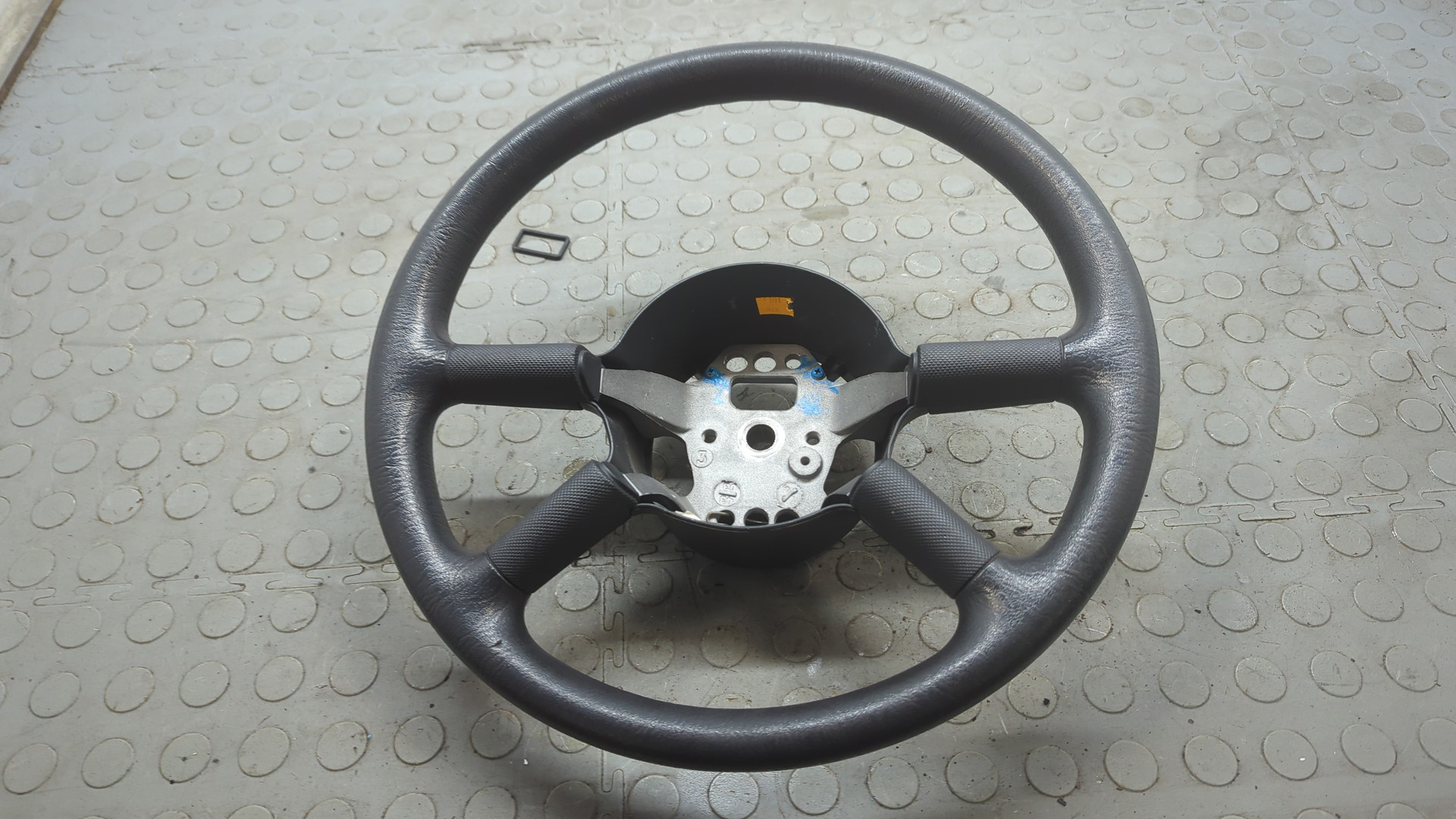 Рулевое колесо (руль)