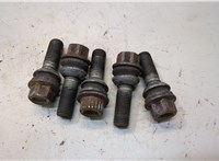  Болт колесный Volkswagen Touareg 2007-2010 9347423 #1