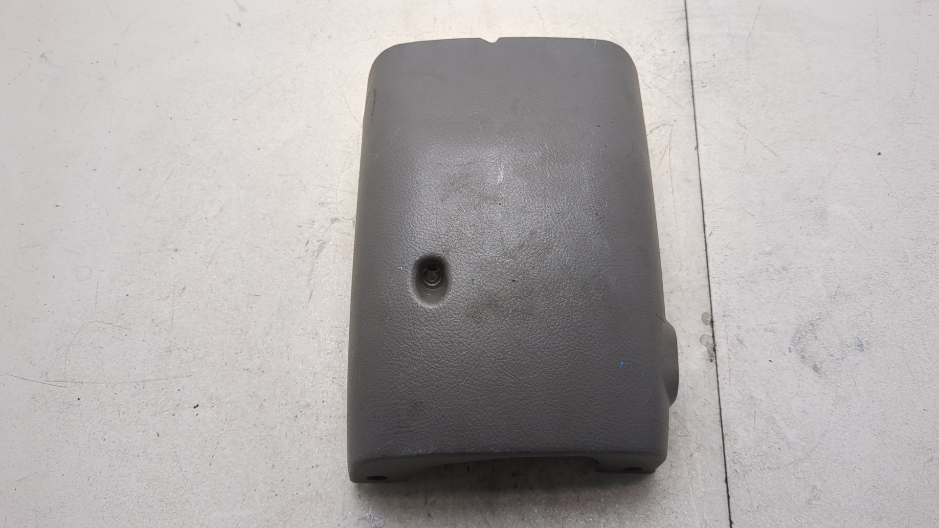 Кожух рулевой колонки