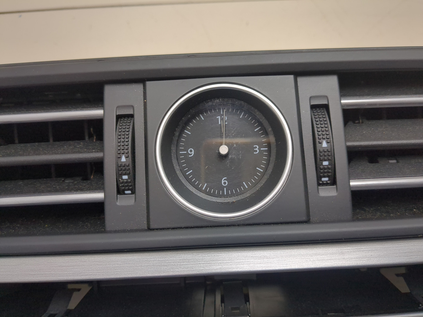 Дефлектор воздушный