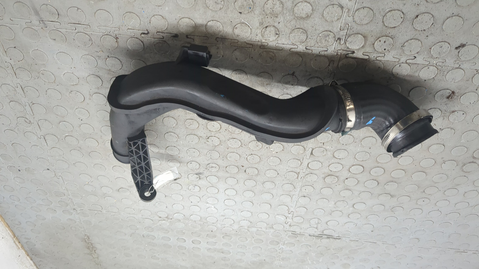 Патрубок интеркулера