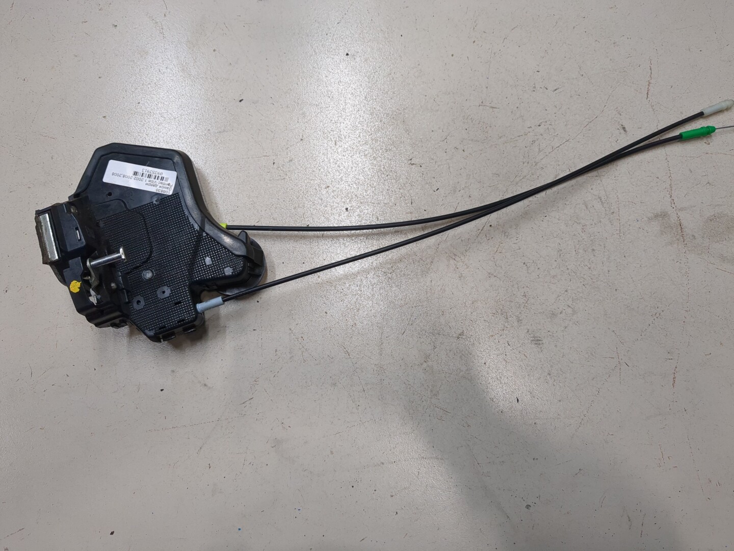 Замок двери задней правой