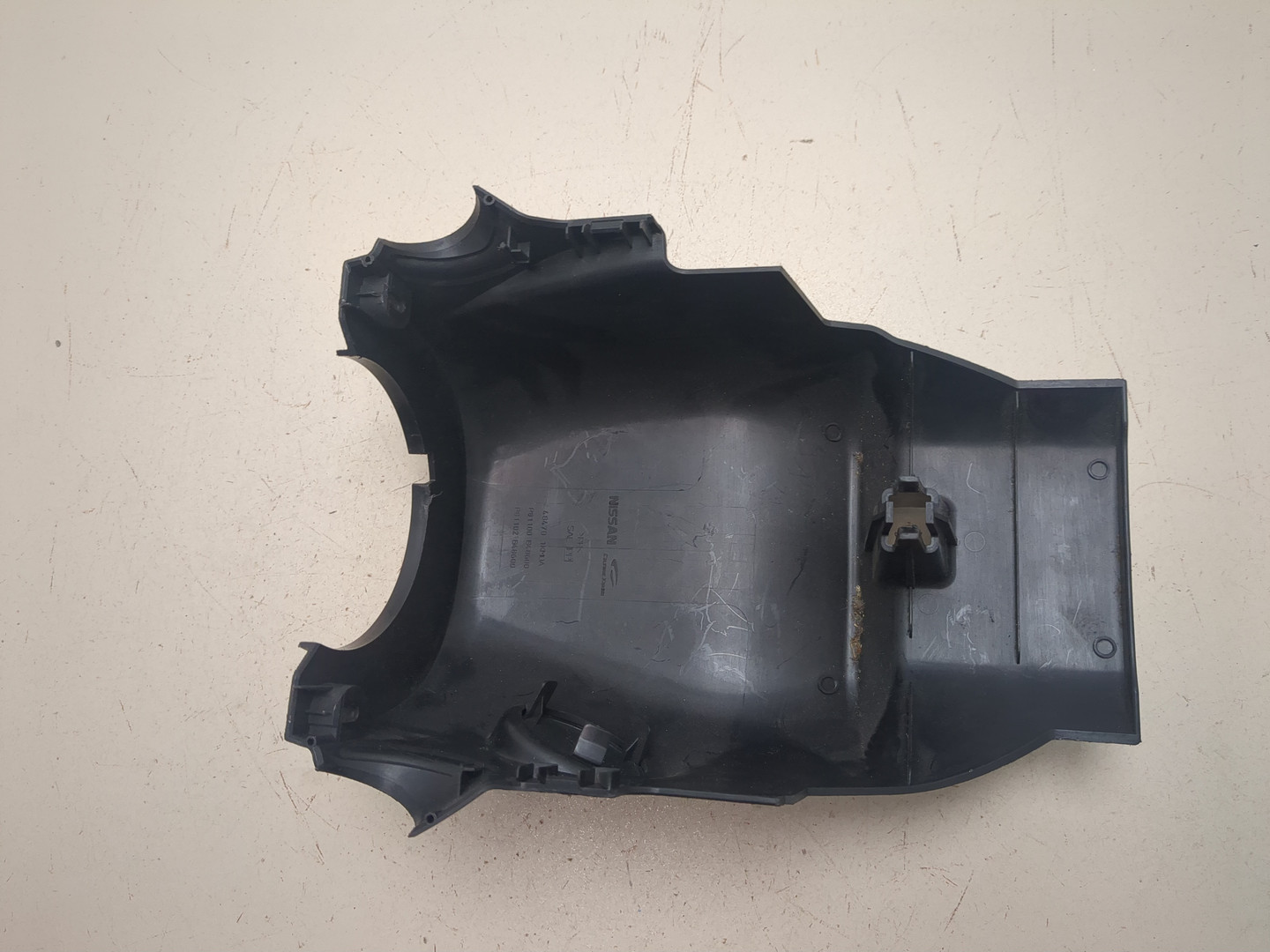 Кожух рулевой колонки