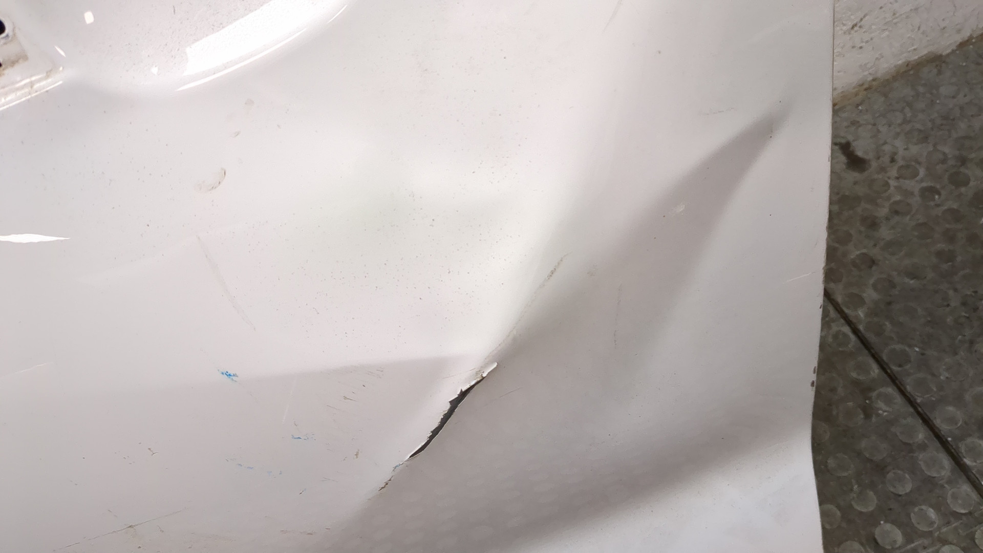 Дверь передняя левая