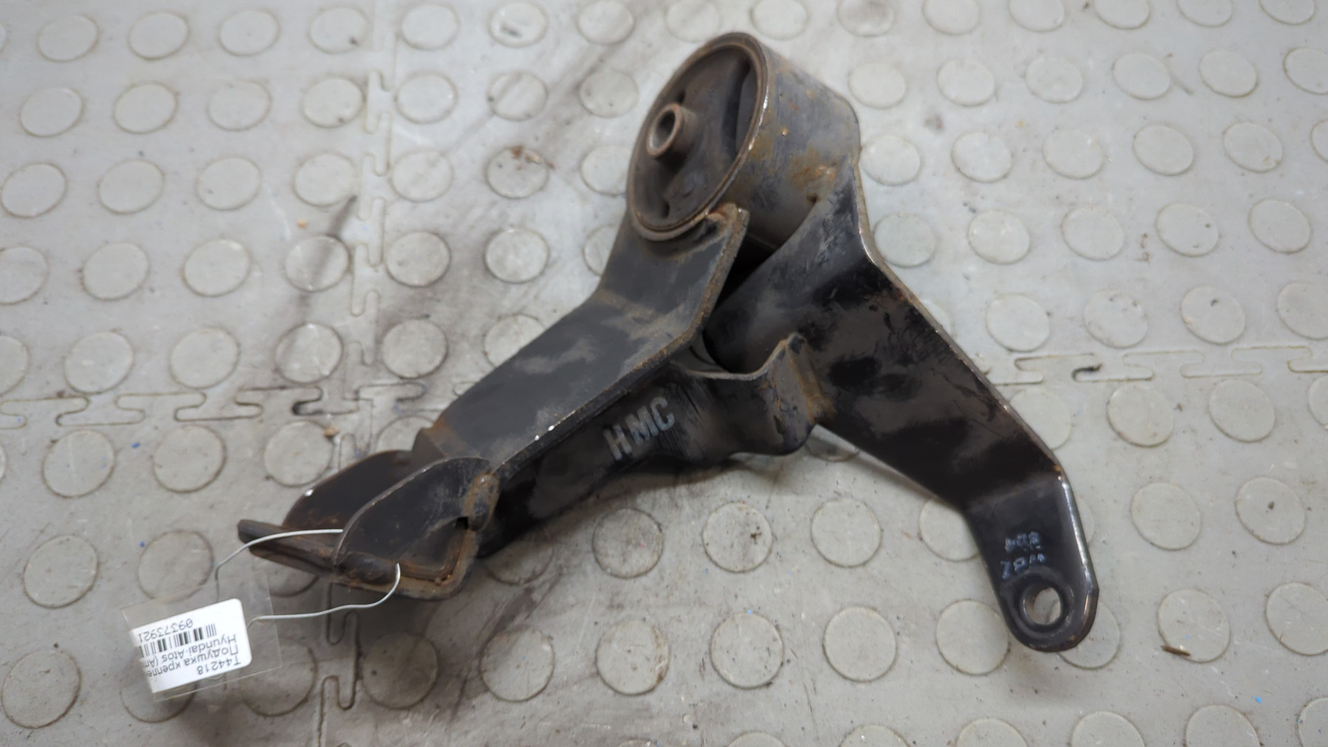 Опора двигателя