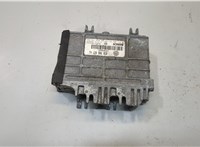  Блок управления двигателем Volkswagen Polo 1994-1999 9376646 #1