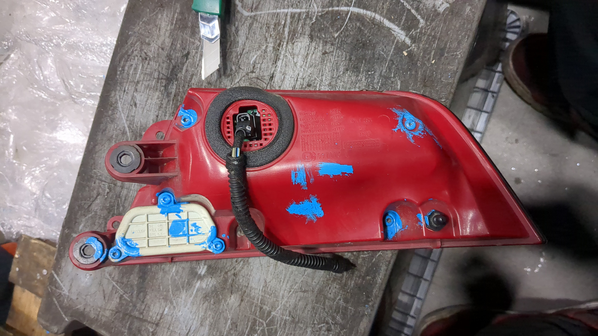 Фонарь задний левый