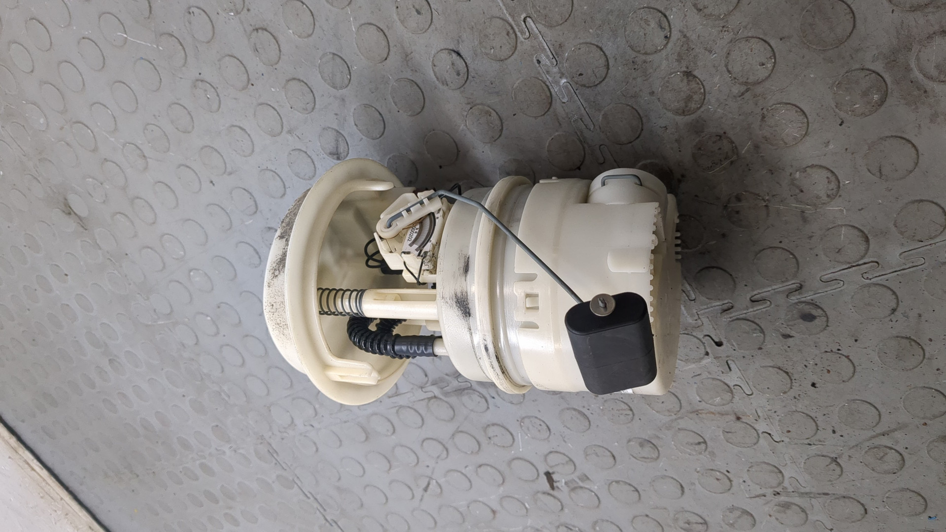 Насос топливный электрический