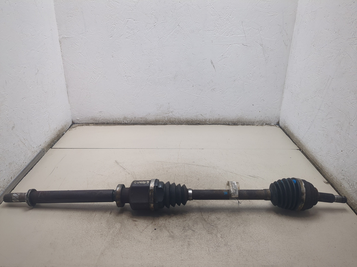 Полуось передняя правая