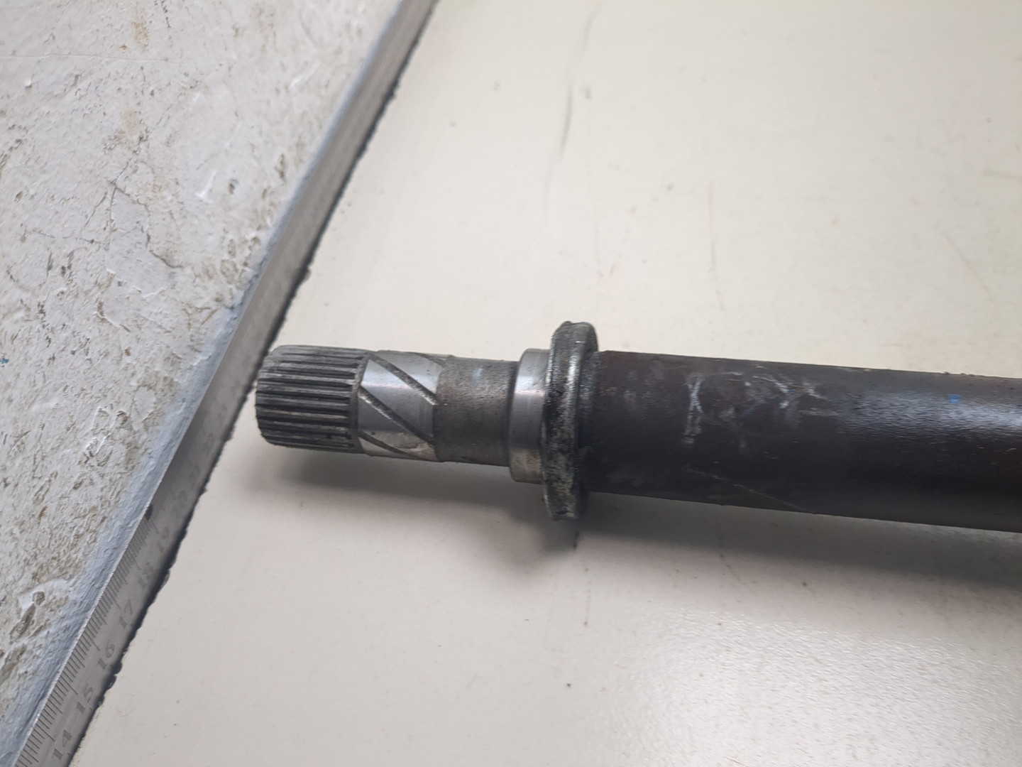 Полуось передняя правая