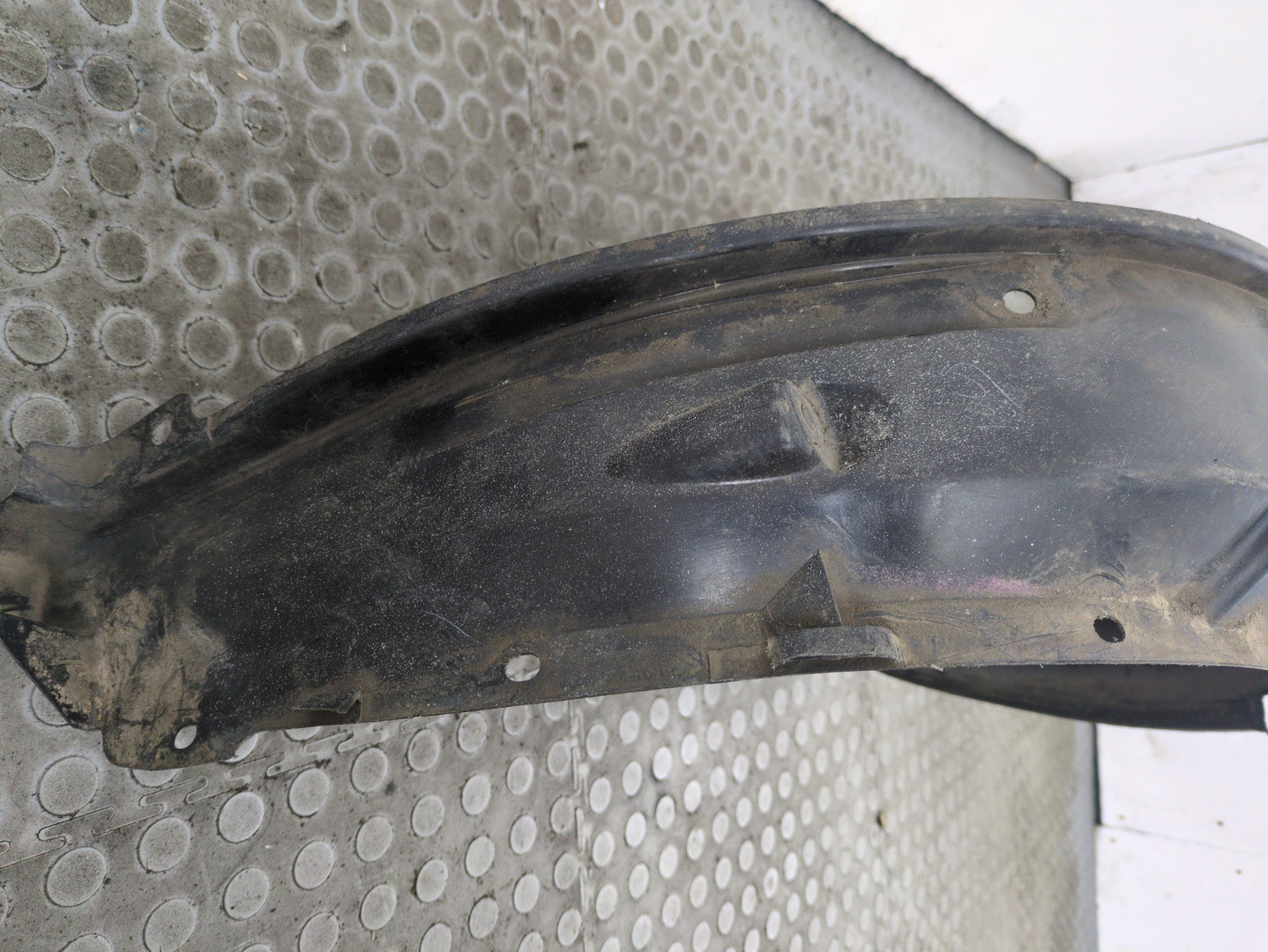 Локер передний правый