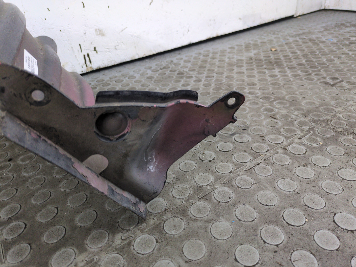 Локер передний правый