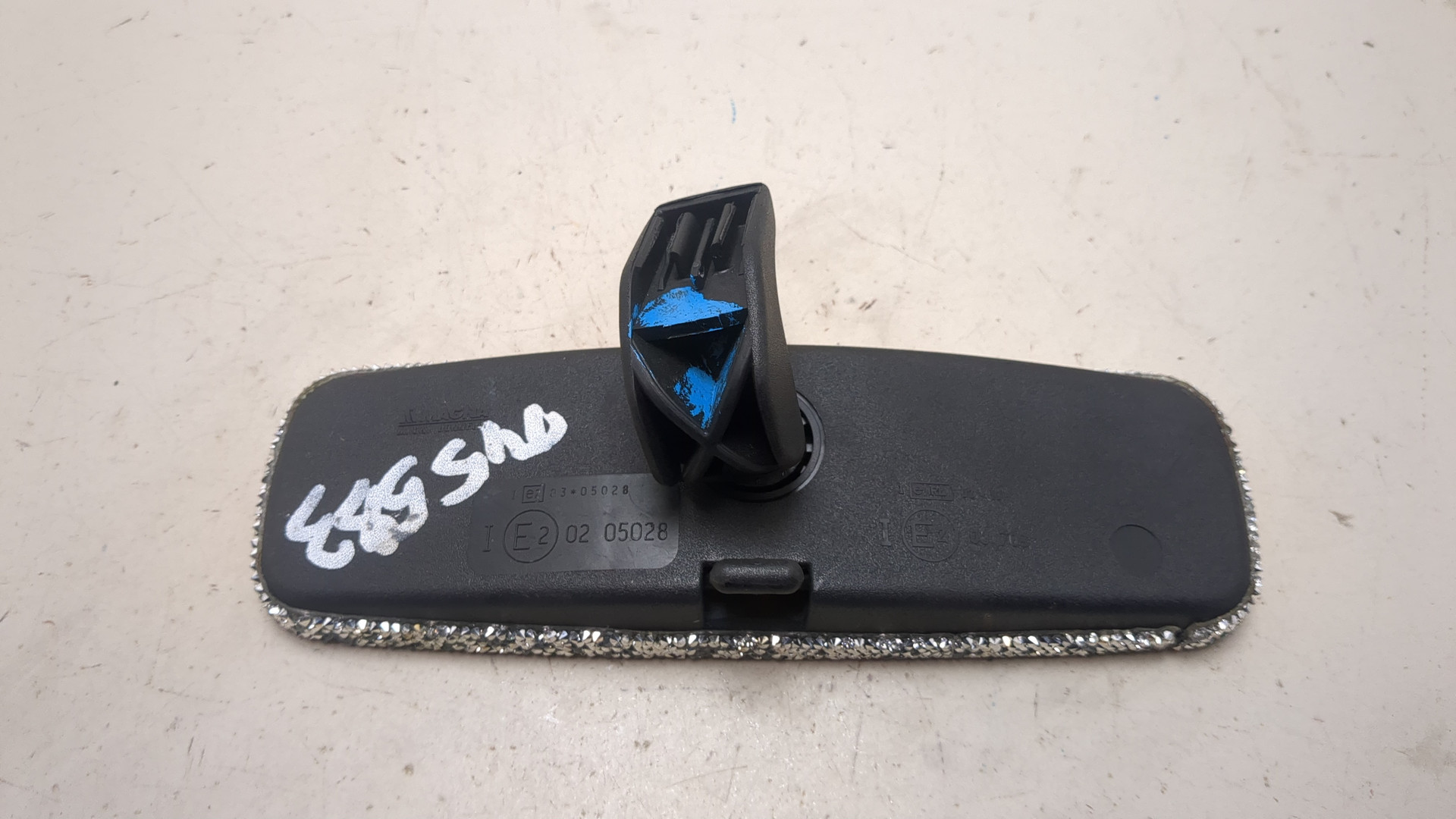 Зеркало заднего вида