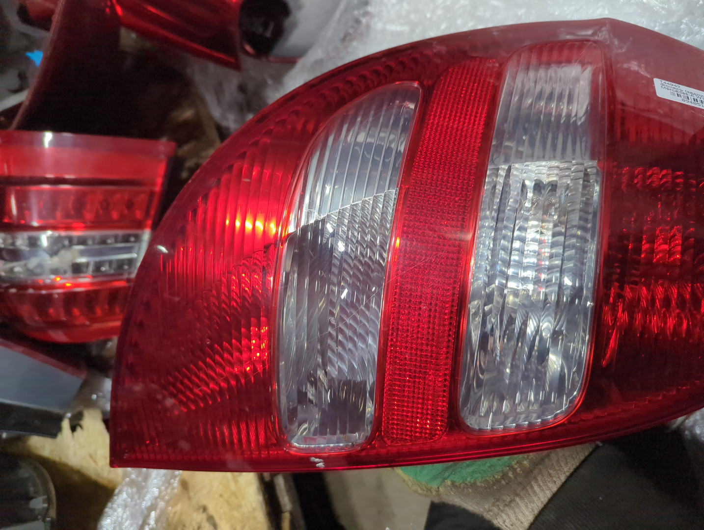 Фонарь задний левый