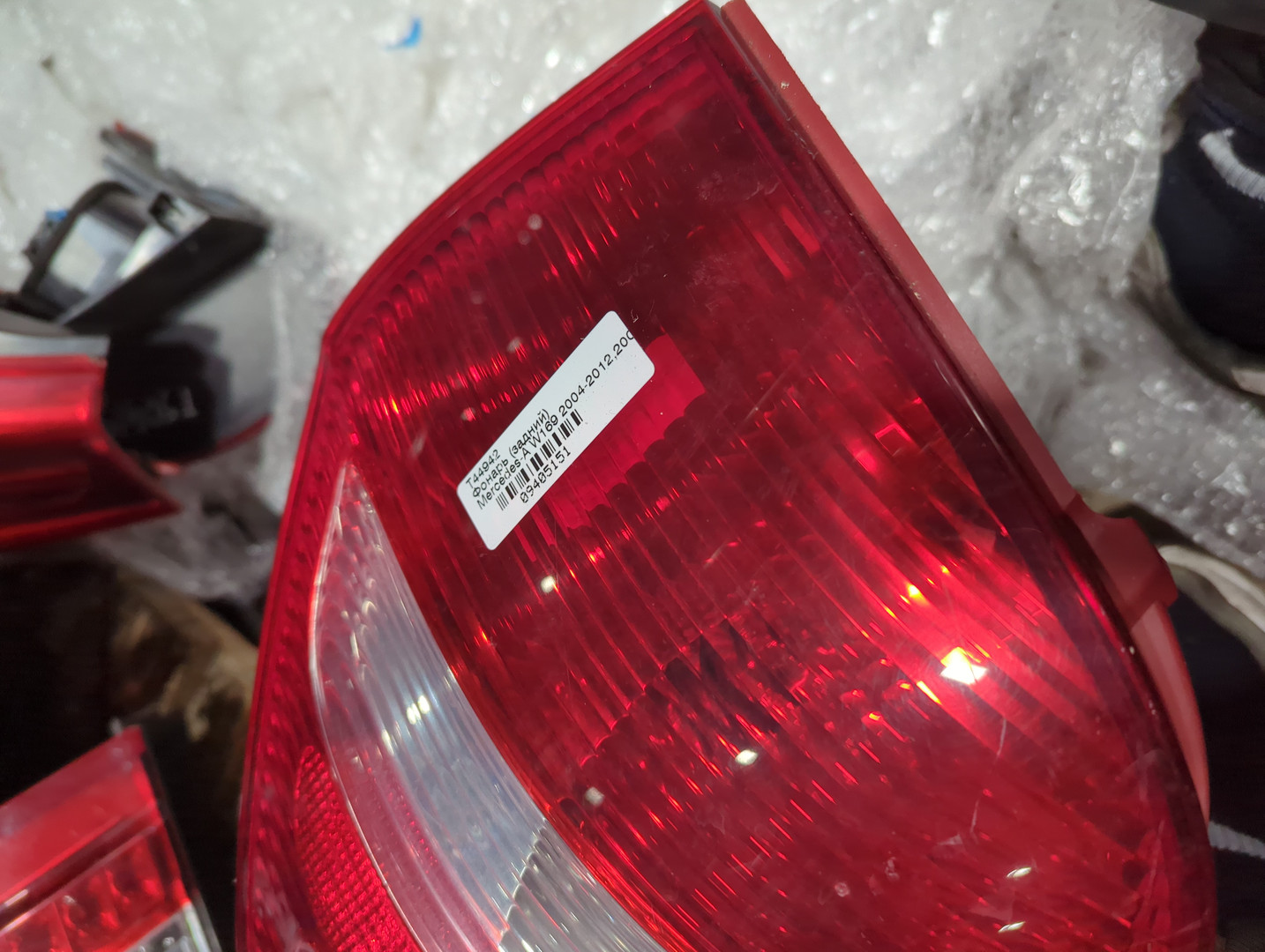 Фонарь задний левый