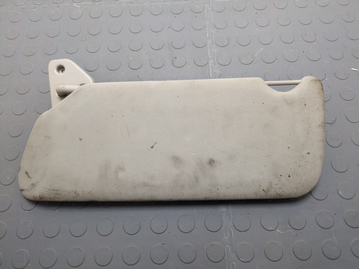 Козырек солнцезащитный