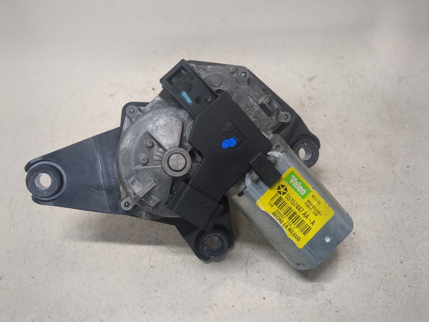 Моторчик стеклоочистителя задний