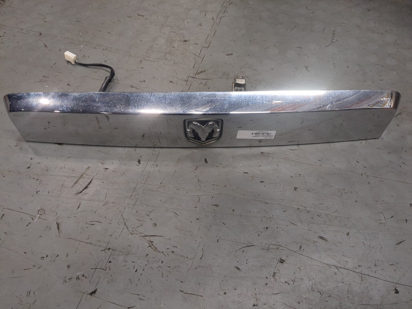 Фонарь подсветки номера