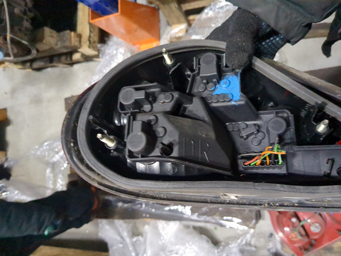 Фонарь задний правый