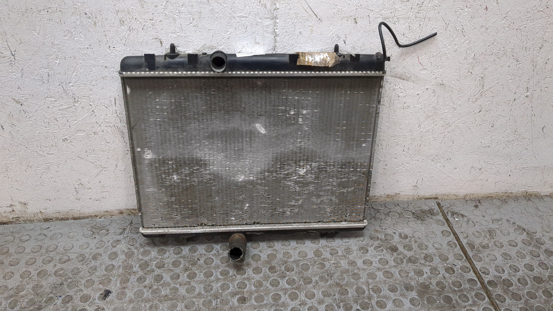 Радиатор охлаждения двигателя основной
