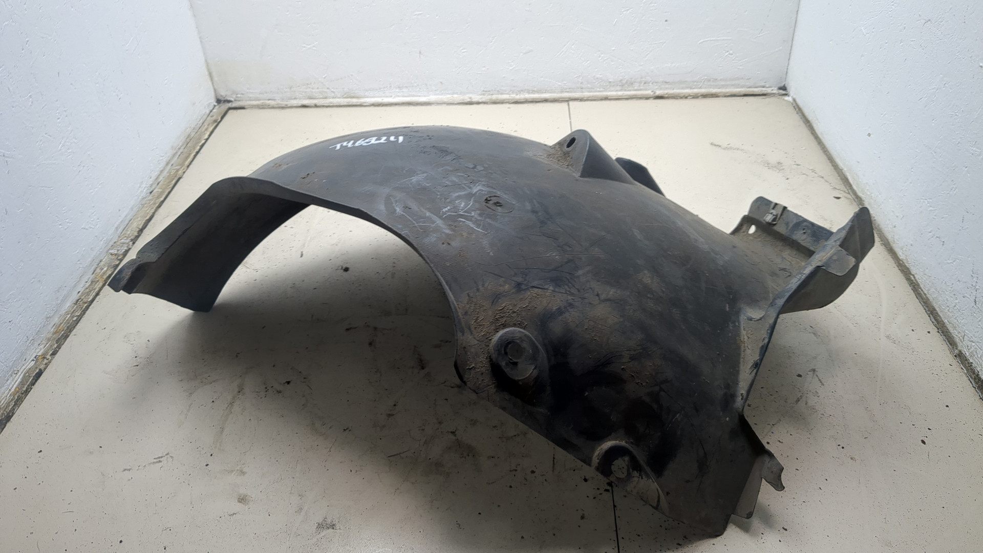 Локер передний правый