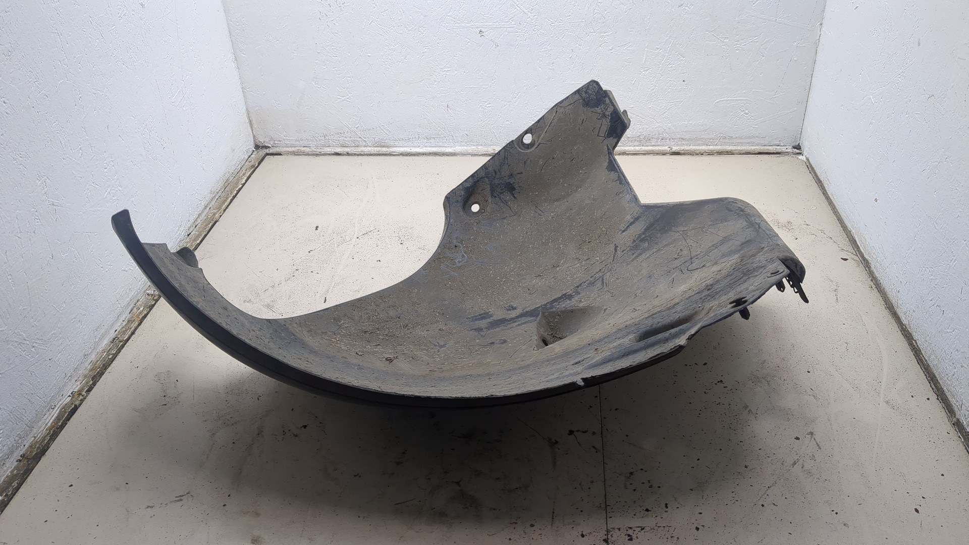 Локер передний правый