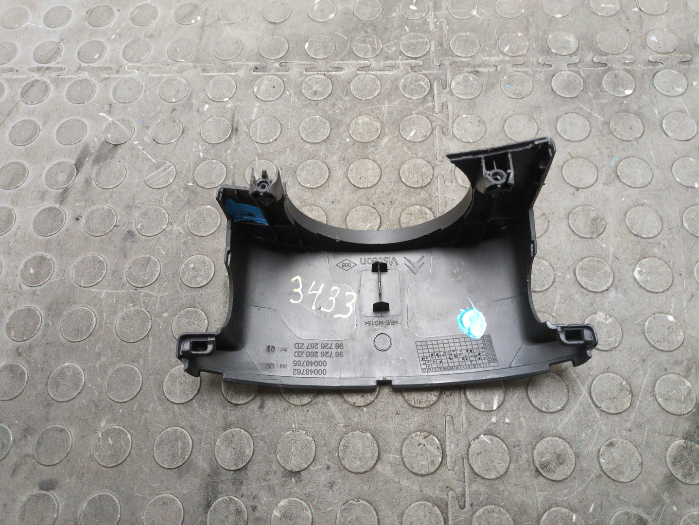 Кожух рулевой колонки