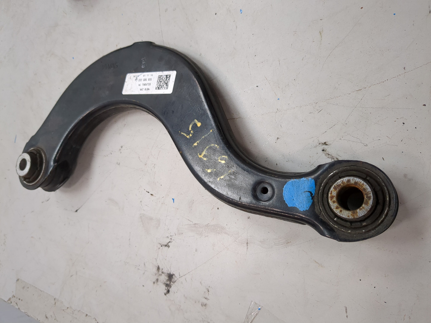 Рычаг задний