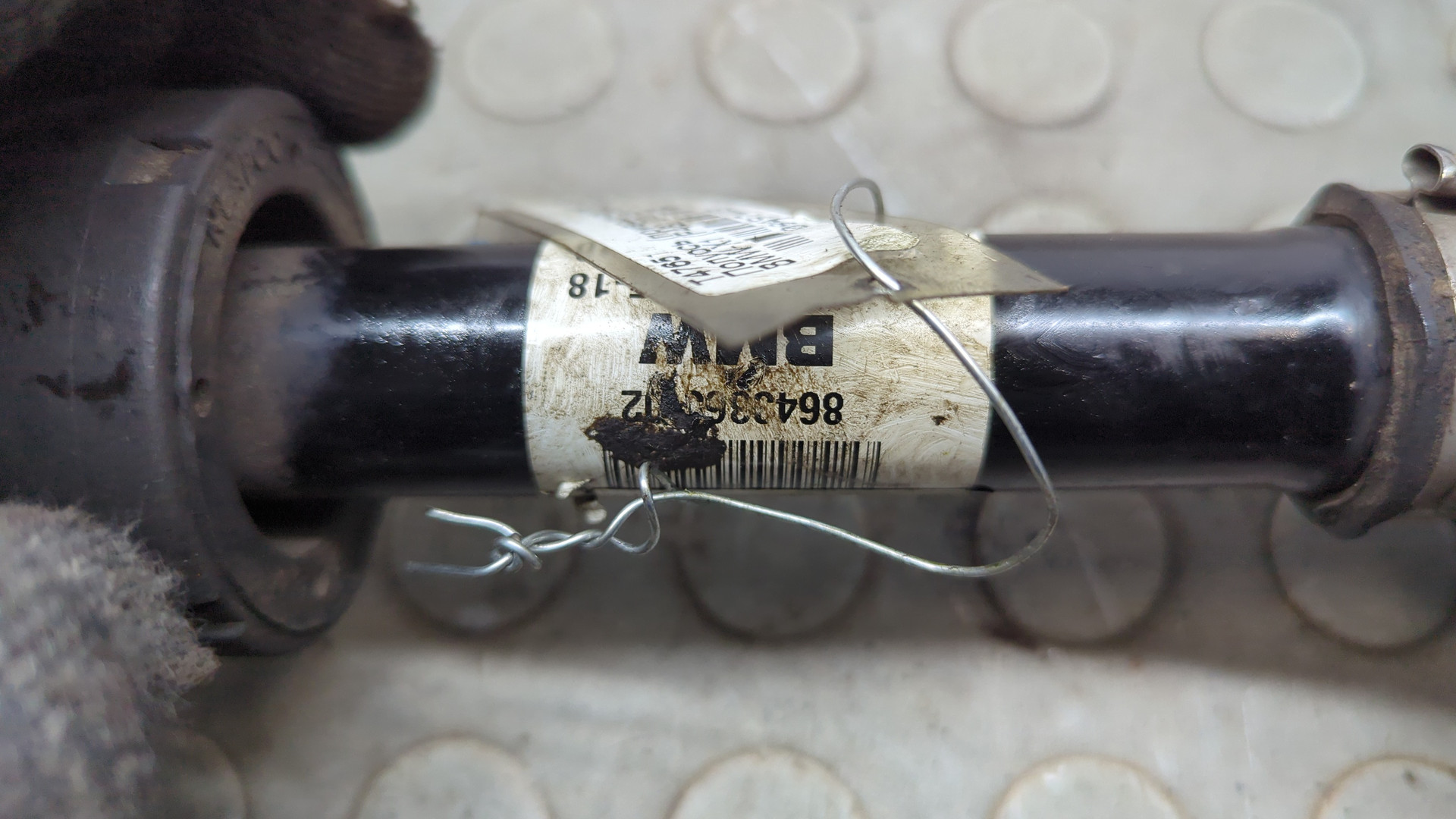 Полуось передняя левая