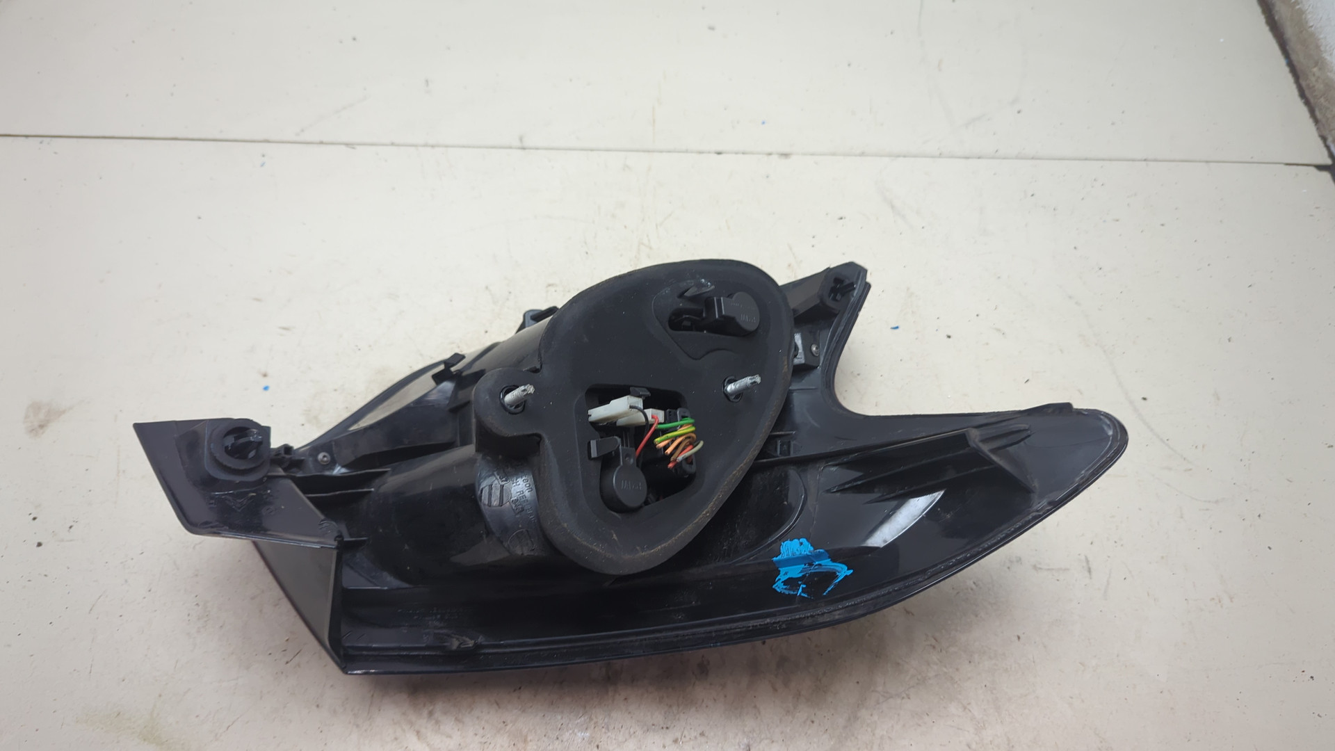 Фонарь задний правый