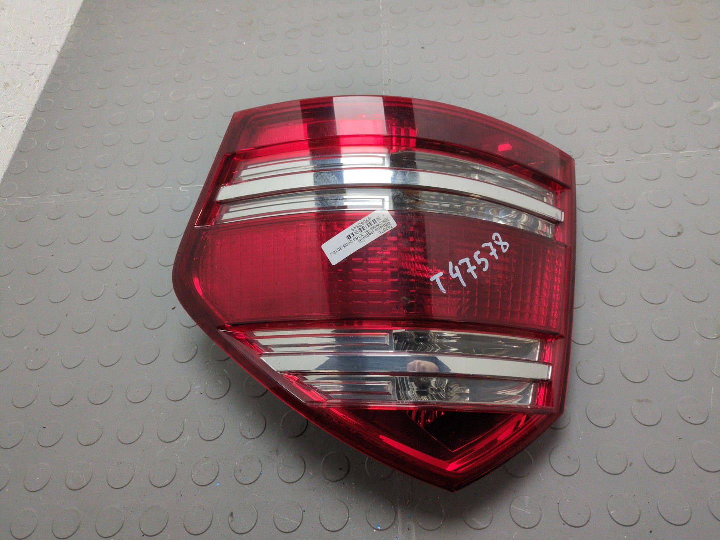 Фонарь задний правый