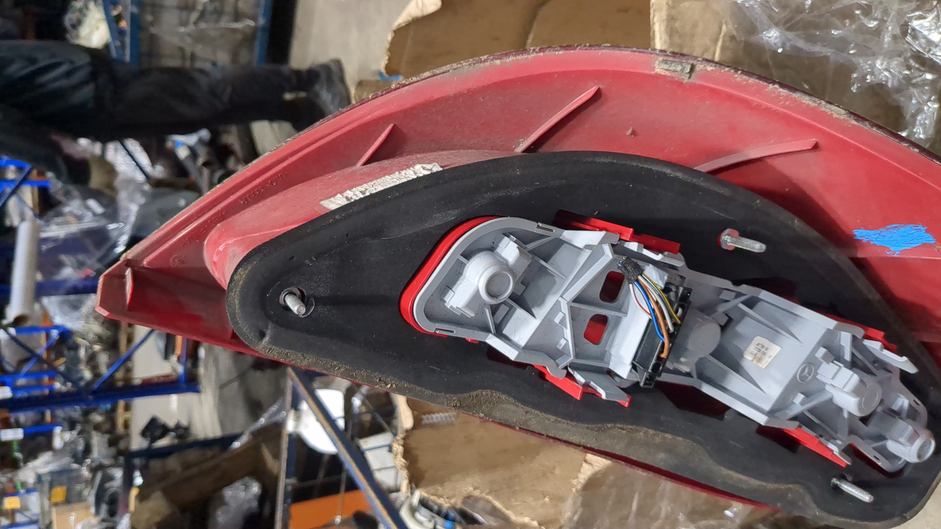 Фонарь задний правый