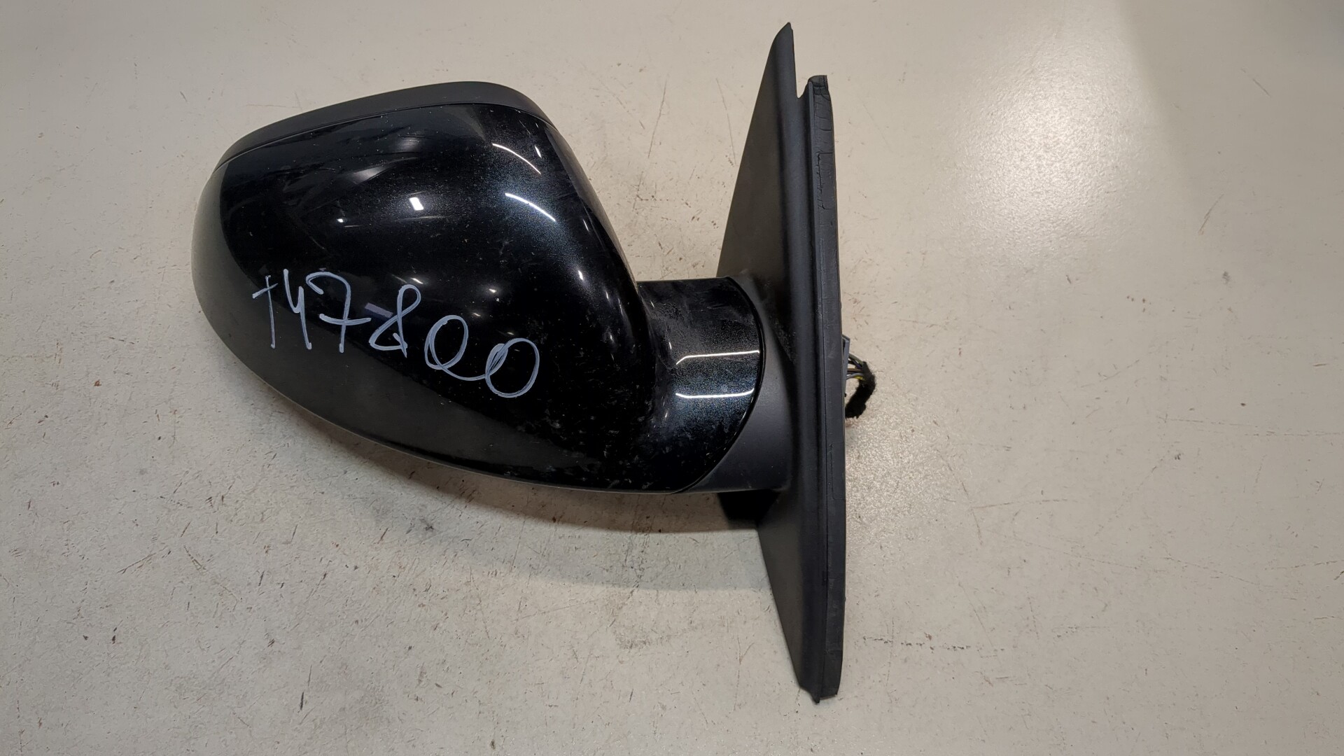 Зеркало правое электрическое