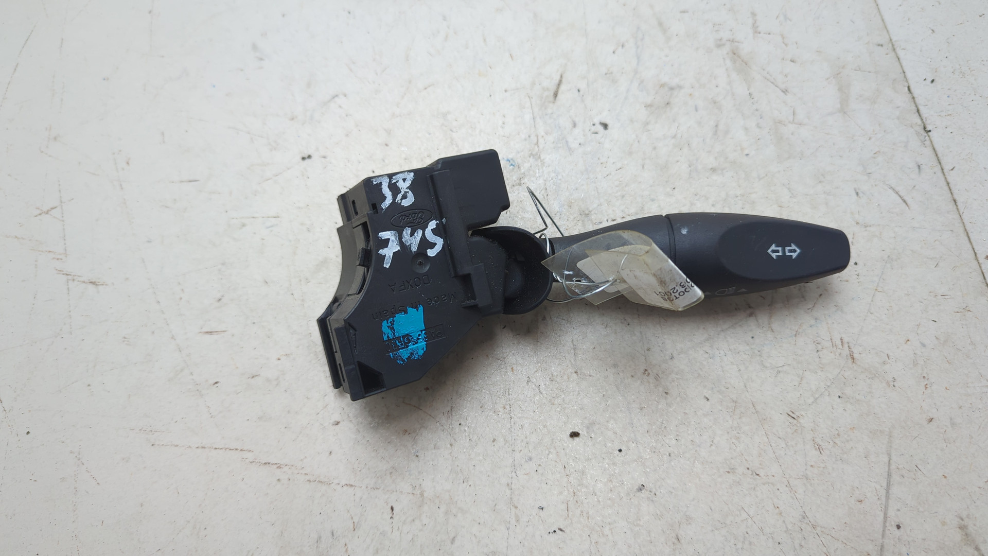 Переключатель поворотов подрулевой