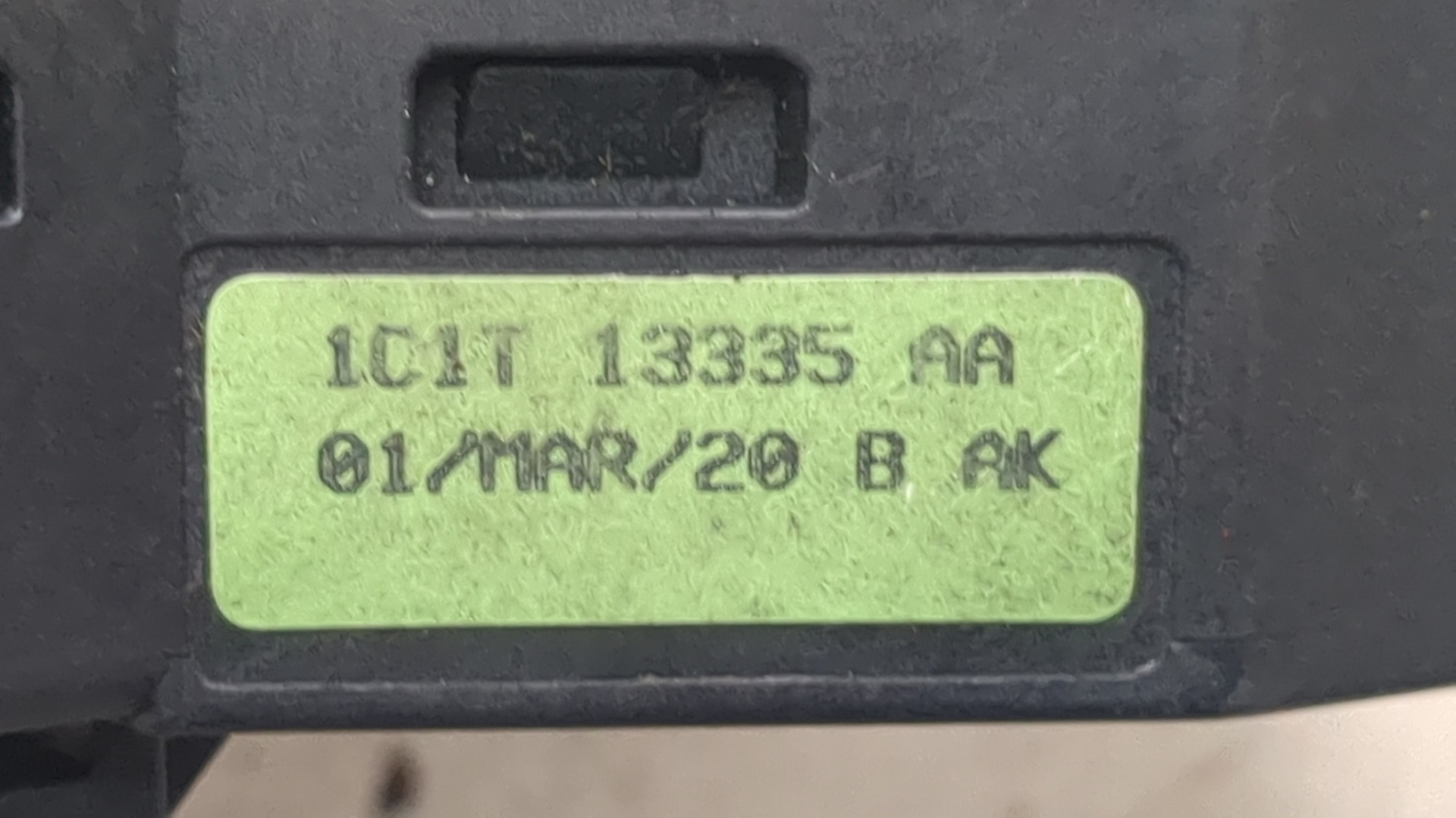 Переключатель поворотов подрулевой